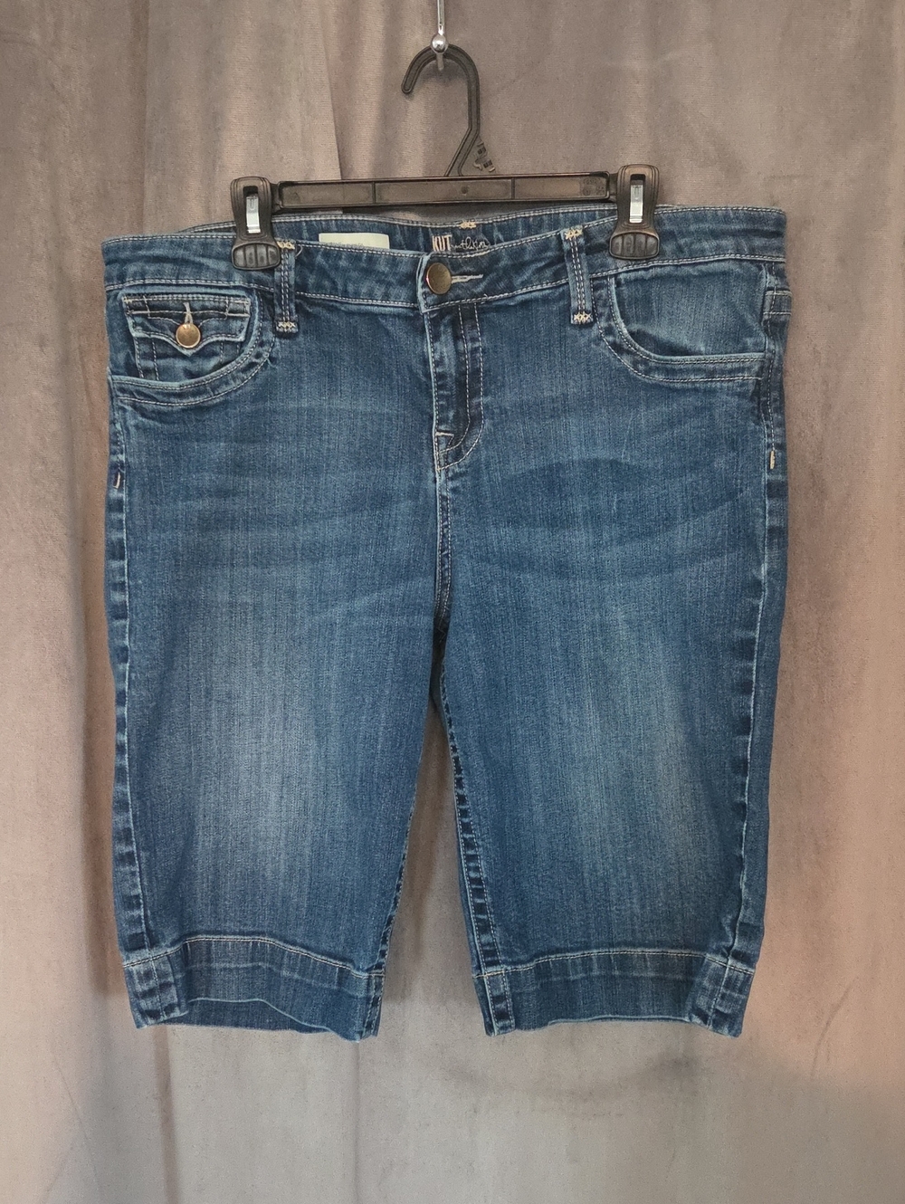 Kut from the Kloth Size 16 Medium Blue Denim Cropped Bermuda Shorts